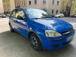 Blau Gebraucht 2005 Opel Corsa Kleinwagen | 1.500 € (Fairer Preis)