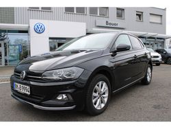 Deep black perleffekt (metallic) Gebraucht 2021 VW Polo Highline Kleinwagen | 21.590 € (Teuer)