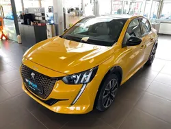 Gelb Gebraucht 2021 Peugeot e-208 GT Kleinwagen | 20.890 € (Etwas zu teuer)