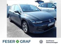 Delfingrau metallic Gebraucht 2024 VW Golf VIII Life Limousine | 25.740 € (Guter Preis)
