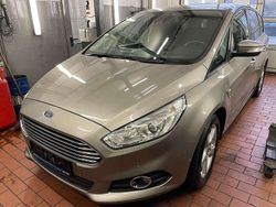 Perlsilber Gebraucht 2016 Ford S-MAX Trend Van / Kleinbus | 11.250 € (Fairer Preis)