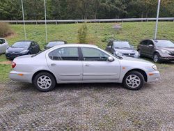 Silber Gebraucht 2002 Nissan Maxima Limousine | 2.000 €