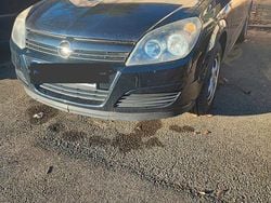 Schwarz Gebraucht 2004 Opel Astra Limousine | 650 € (Superpreis)