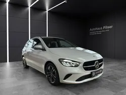 Weiß Gebraucht 2024 Mercedes B180 Van / Kleinbus | 32.894 € (Teuer)