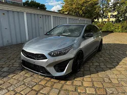 Silber Gebraucht 2022 Kia ProCeed GT Kleinwagen | 27.999 € (Fairer Preis)