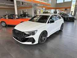 Weiß Neu 2025 Audi RS3 Sportback Sport Kleinwagen | 79.900 € (Teuer)