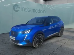 Blau Gebraucht 2021 Peugeot e-2008 GT SUV | 20.540 € (Fairer Preis)