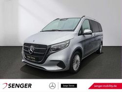 Hightechsilber Gebraucht 2024 Mercedes 220 Style Kombi | 64.750 €