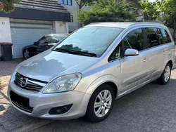 Silber Gebraucht 2008 Opel Zafira Van / Kleinbus | 1.750 € (Guter Preis)