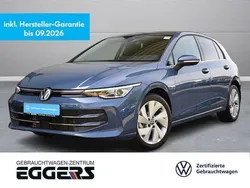 Blau Gebraucht 2024 VW Golf VIII Style Limousine | 33.890 € (Teuer)