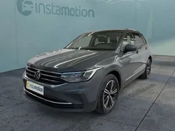 Grau Gebraucht 2021 VW Tiguan SUV | 28.149 € (Fairer Preis)