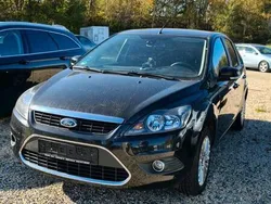 Schwarz Gebraucht 2011 Ford Focus Limousine | 4.300 € (Guter Preis)