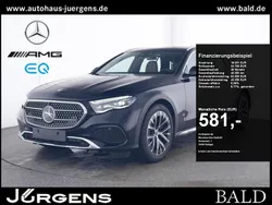 Schwarz obsidianschwarz metall Gebraucht 2024 Mercedes E300 Limousine | 61.490 € (Etwas zu teuer)