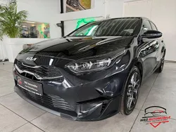 Schwarz Gebraucht 2024 Kia Ceed Limousine | 22.380 € (Superpreis)