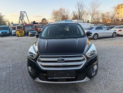 Schwarz Gebraucht 2019 Ford Kuga Titanium SUV | 9.999 € (Guter Preis)