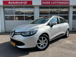Grau Gebraucht 2013 Renault Clio GrandTour Dynamique Kombi | 5.445 € (Fairer Preis)