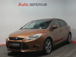Braun Gebraucht 2013 Ford Focus Trend Limousine | 4.950 € (Guter Preis)