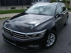 Deep black perleffekt Gebraucht 2023 VW Passat Business Kombi | 25.499 € (Fairer Preis)