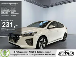 Weiß Gebraucht 2022 Hyundai Ioniq Trend Limousine | 20.606 € (Fairer Preis)