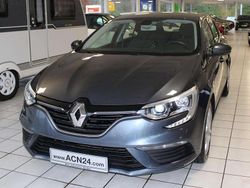 Titangrau Gebraucht 2018 Renault Mégane GrandTour Play Kombi | 10.800 € (Teuer)
