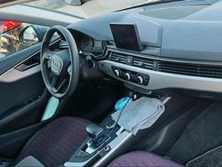 Grau Gebraucht 2019 Audi A4 Kombi | 13.000 € (Guter Preis)