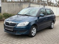 Blau Gebraucht 2012 Skoda Fabia Ambition Kombi | 2.699 € (Guter Preis)