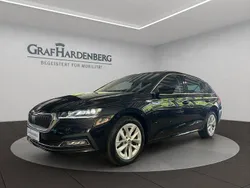 Schwarz Gebraucht 2022 Skoda Octavia Style Kombi | 21.490 € (Fairer Preis)