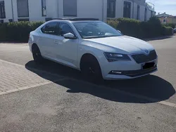 Weiß Gebraucht 2018 Skoda Superb LAURIN & KLEMENT Limousine | 15.800 € (Guter Preis)