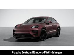 Rot Neu 2025 Porsche Macan Turbo SUV | 148.480 € (Teuer)