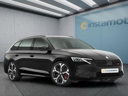 Grau Neu 2025 Skoda Octavia RS Kombi | 43.249 € (Etwas zu teuer)
