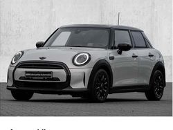 Weiß Gebraucht 2022 Mini Cooper Clubman Kombi | 22.990 € (Etwas zu teuer)