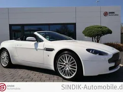Stratus white Gebraucht 2009 Aston Martin V8 Coupé | 54.980 €