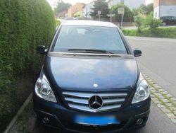 Blau Gebraucht 2010 Mercedes B200 Van / Kleinbus | 1.800 € (Fairer Preis)