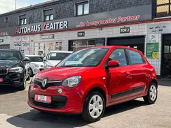 Rot Gebraucht 2017 Renault Twingo Life Kleinwagen | 5.990 € (Fairer Preis)
