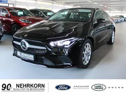 Schwarz Gebraucht 2021 Mercedes CLA180 Shooting Brake Kombi | 22.900 € (Fairer Preis)
