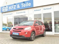 Red mica metallic / wildfire Gebraucht 2009 Toyota Urban Cruiser SUV | 5.980 € (Fairer Preis)