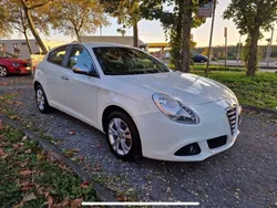 Weiß Gebraucht 2011 Alfa Romeo Giulietta Super Kleinwagen | 8.999 € (Teuer)
