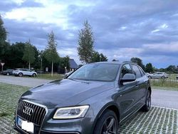 Grau Gebraucht 2012 Audi Q5 Comfort SUV | 14.441 €
