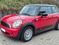Rot Gebraucht 2009 Mini ONE Kleinwagen | 4.450 € (Fairer Preis)