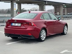 Lexus IS300h