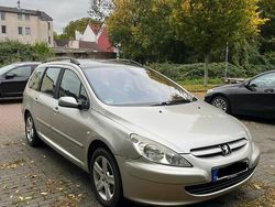 Grau Gebraucht 2004 Peugeot 307 Kombi | 1.500 € (Fairer Preis)