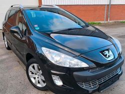 Schwarz Gebraucht 2010 Peugeot 308 Kombi | 2.999 € (Fairer Preis)