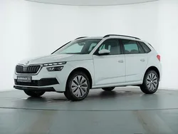 Moonweiss metallic Gebraucht 2022 Skoda Kamiq Tour SUV | 19.889 € (Guter Preis)