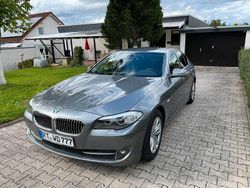 Grau Gebraucht 2010 BMW 530 Limousine | 15.200 € (Fairer Preis)