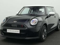 Schwarz Gebraucht 2024 Mini Cooper S Classic Kleinwagen | 28.337 € (Guter Preis)