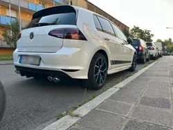 Weiß Gebraucht 2014 VW Golf VII R-line Kleinwagen | 13.200 € (Etwas zu teuer)