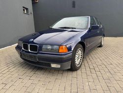 Blau Gebraucht 1996 BMW 323 Limousine | 6.490 € (Etwas zu teuer)