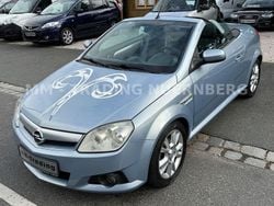 Blau Gebraucht 2007 Opel Tigra Edition Cabrio | 2.499 € (Fairer Preis)