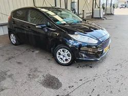 Blau Gebraucht 2015 Ford Fiesta Titanium Kleinwagen | 6.200 € (Fairer Preis)