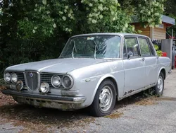 Silber Gebraucht 1971 Lancia 2000 Limousine | 2.500 €